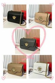 Picture of Versace Lady Handbags _SKUfw102216578fw